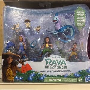 Disney Raya and the Last Dragon Adventure Set - Blue, Purple, Brown